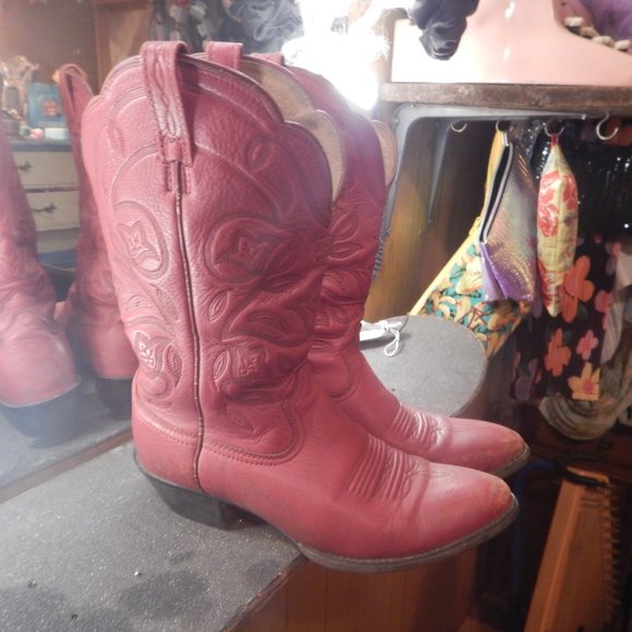 Ariat Heritage Round Toe Red Cowboy Boots - Picture 10 of 15